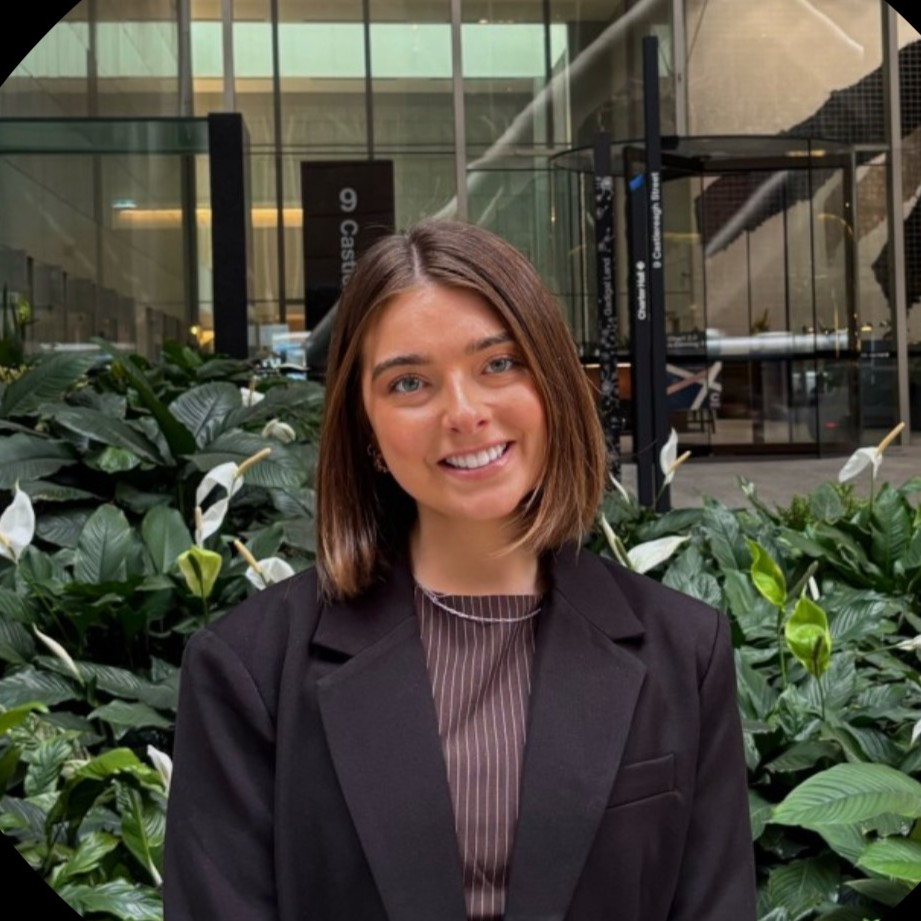 Esme West's profile picture