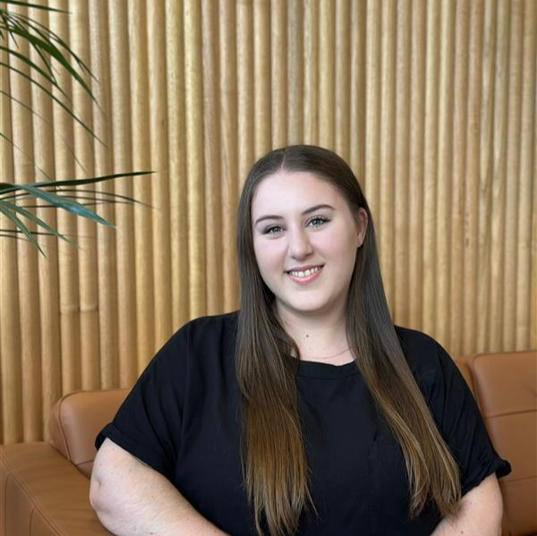 Lucy Power's profile picture