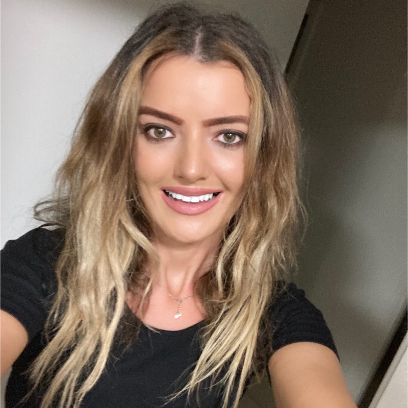 Caroline Cabral's profile picture